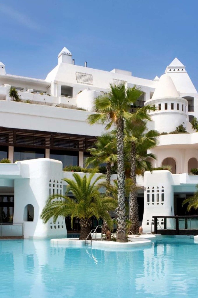 H10 Estepona Palace
