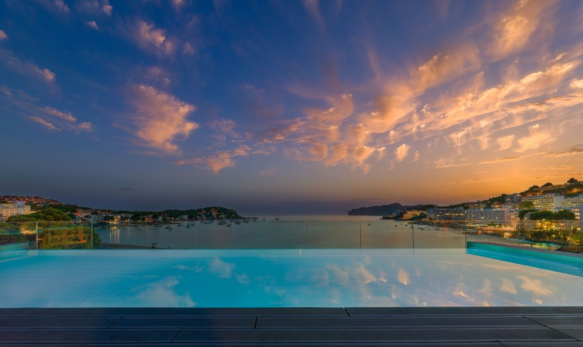 H10 Casa Del Mar