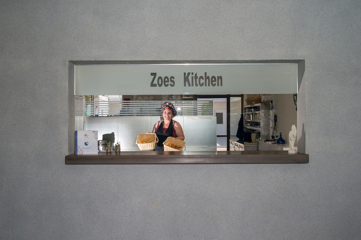 Zoes