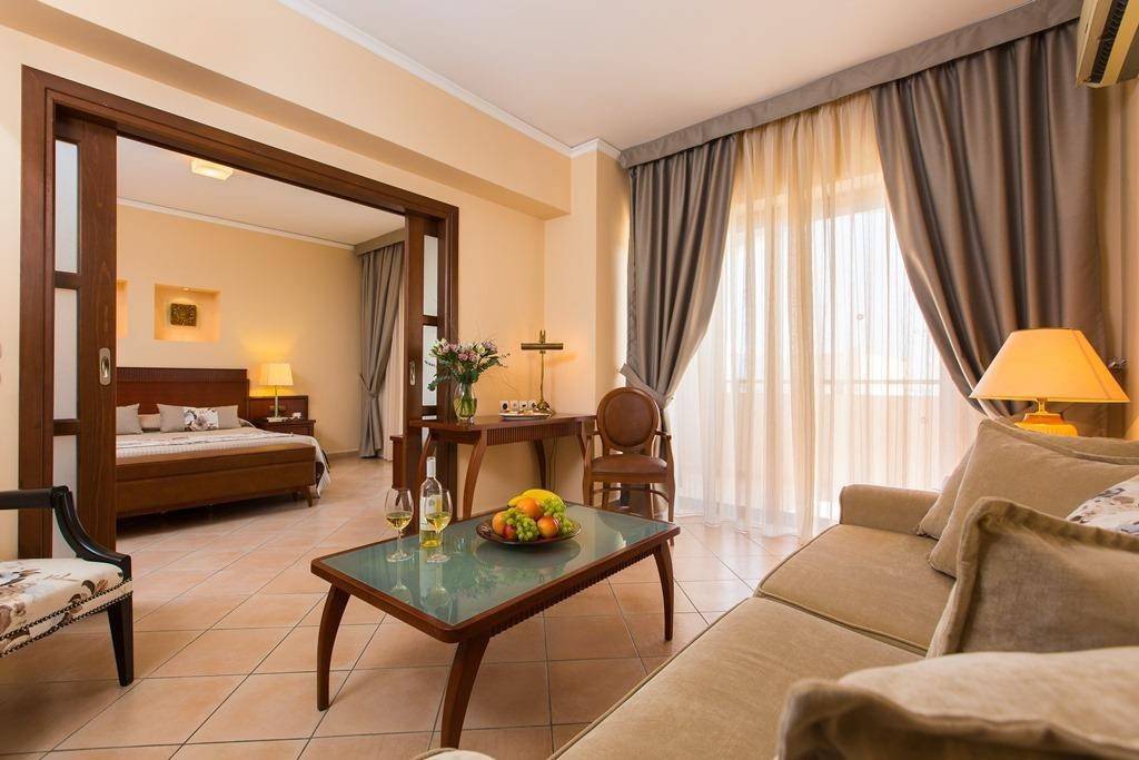Theartemis Palace