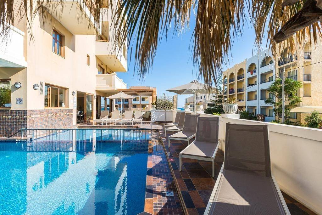 Theartemis Palace